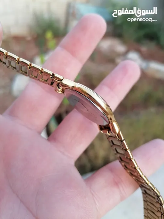 ساعة citizen quartz للبيع بسعر مميز
