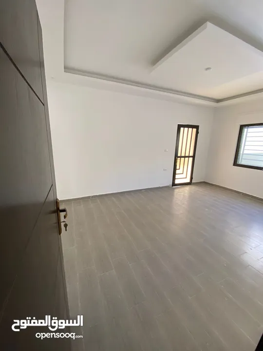 مشروع ابو عليا   شقق سوبر ديلوكس مساحة 150م   3 غرف نوم منها واحدة ماستر   3 حمامات  صالون ضيوف   مع