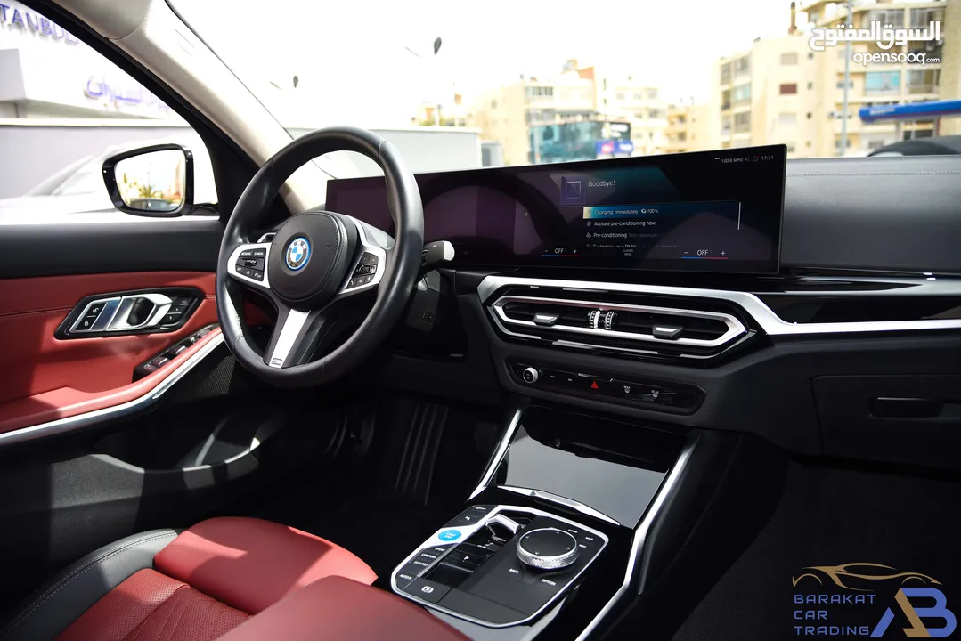 بي ام دبليو الفئة الثالثة i3 eDrive35L كهربائية بالكامل 2023 BMW i3 eDrive35L EV M Power Kit - Mid