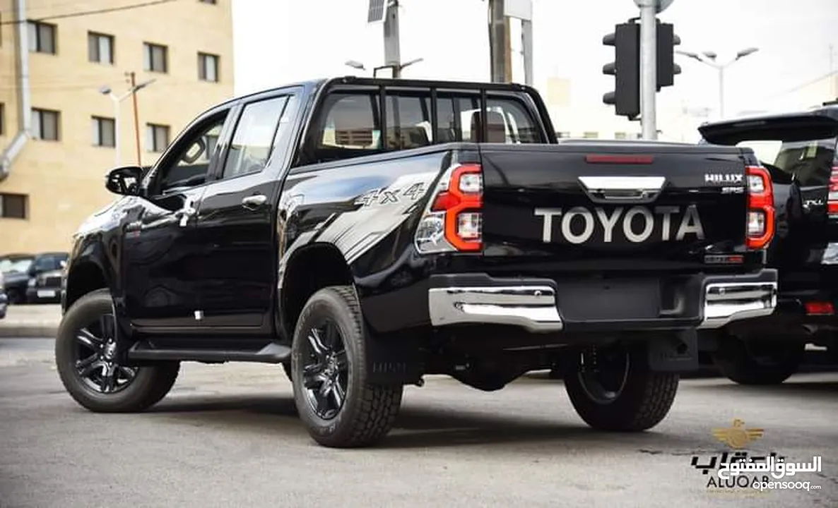 بيك اب Toyota Hilux 2023 اوروبي