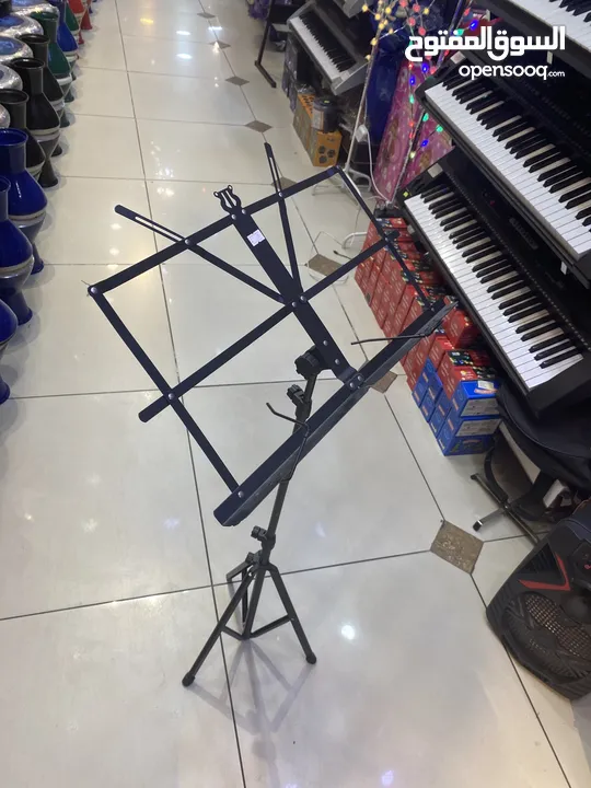 ستاند نوتة معدن