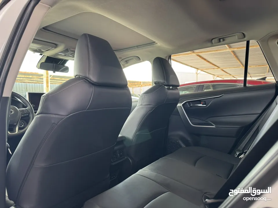 Toyota Rav4 2023 XLE Premium