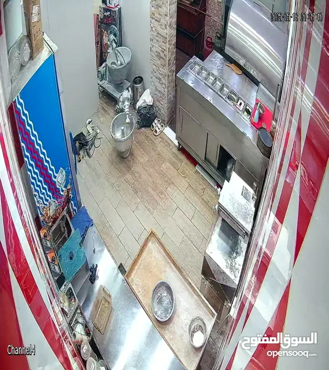 مطعم للبيع شارع الكورنيش العقبة بسعر مغري جدا