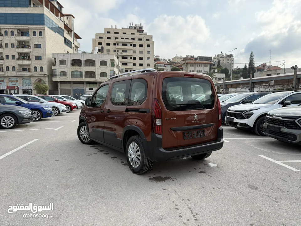 بيجو بارتنر ترخيص 2020 ماتور 1500ديزل جير عادي