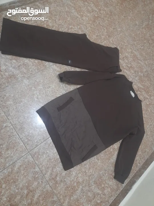 ملابس للبيع