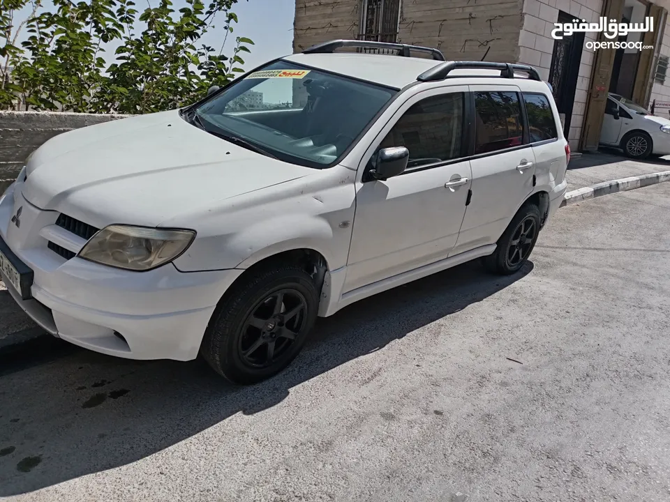 ميتسوبيشي اوتلندر