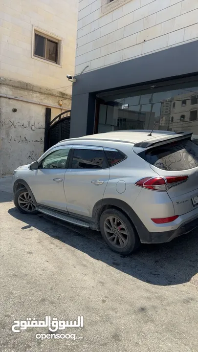 Hyundai Tuscan 2016