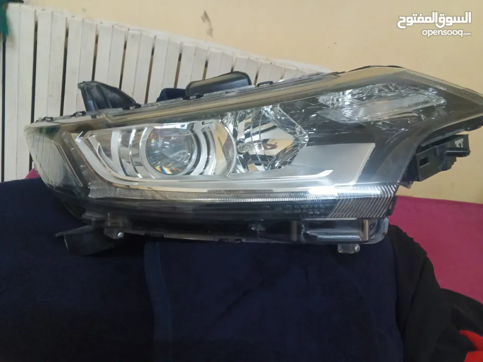 ضوء اوتلاندر للبيع مع كشاف