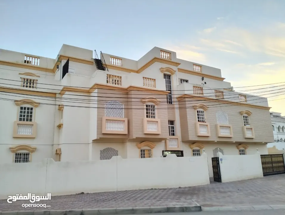 One & two bedrooms flats for rent in Al Falaj near Nour shopping center