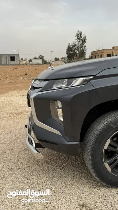 صدام ميتسوبيشي امامي ماسورة نقل L200 جديده ولا خدش
