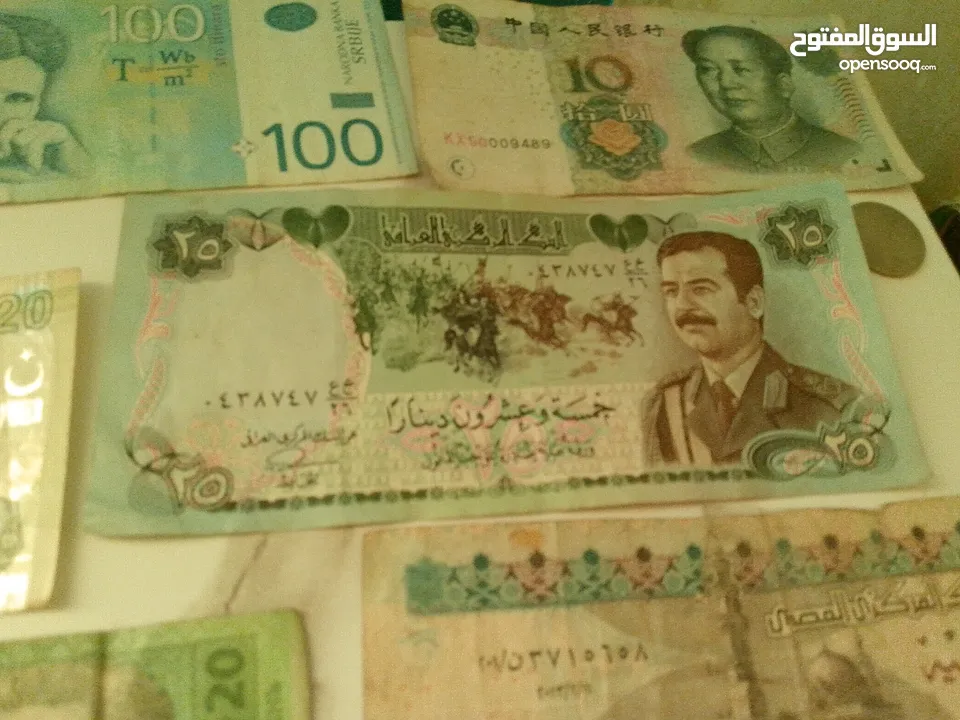 مجموعه من العملات العربيه والاجنبيه+ السعر الخاص