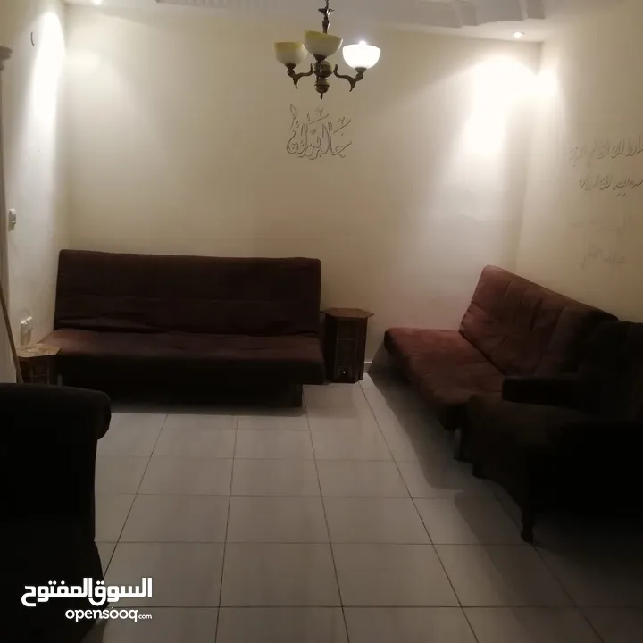 شقة مفروشة بالعقبة الشامية بسعر مغري