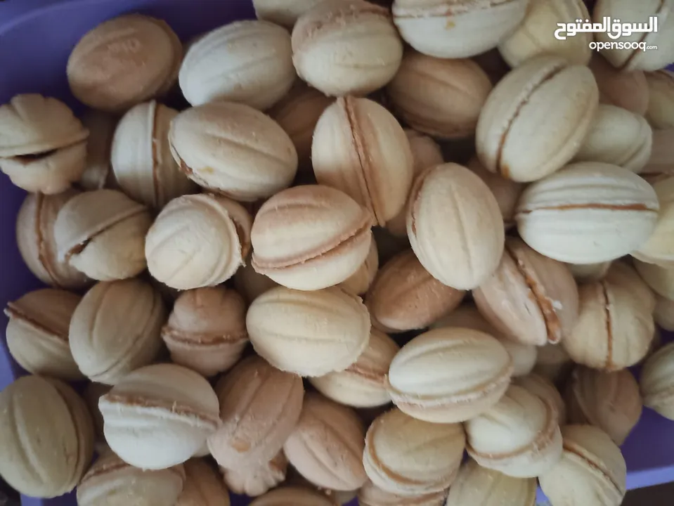 حلويات من جميع الأشكال