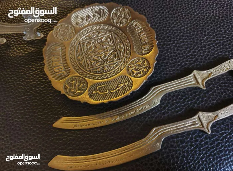 تذكار من سلطة السياحة الأردنية و منظر الحصان سجاد تعليق