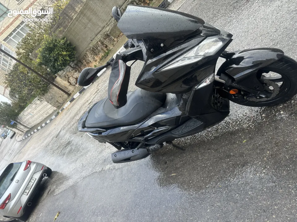 Kawasaki j300موديل 2017تسير 2020الفزبه ماشيه 15الف كيلو الفزبه جديدة للبيع عالكاش السعر 20الف