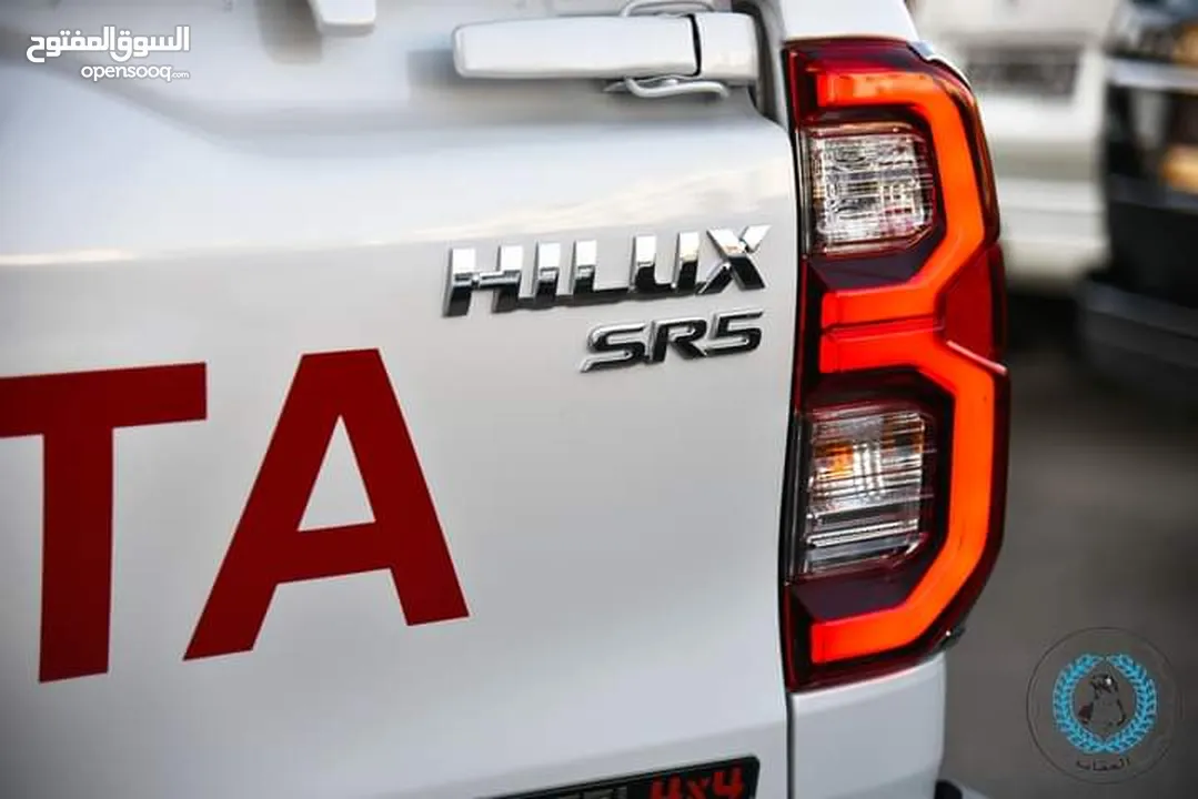 لون لؤلؤي اطارات ألمنيوم 17 آنش Toyota Hilux 2023