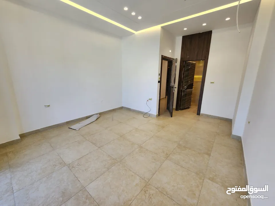 شقة للبيع في عبدون - ref : 14511