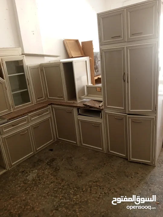 نشتري مطابخ المنيوم و مطبخ خشب و بلوط جميع انواع المطابخ