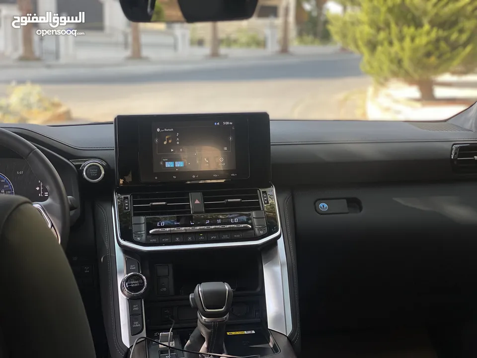 تويوتا لاند كروز 2025