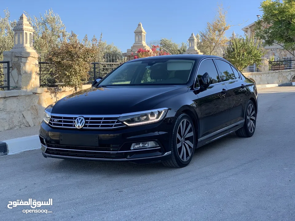 Passat R line B8 model 2018 بحالة الوكالة