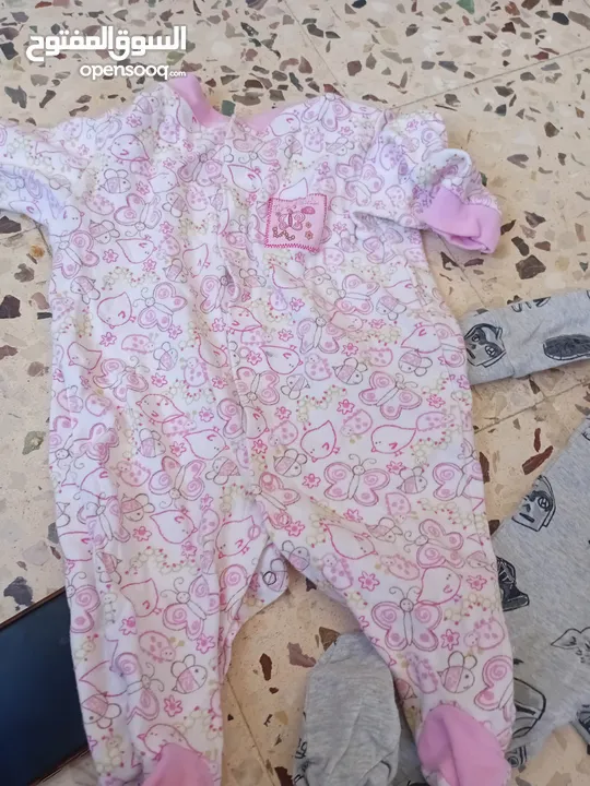 ملابس بيبي للبيع