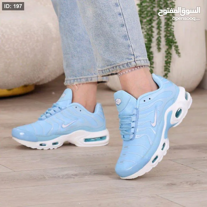 موديل  Nike T الجديد الحصري  طبي  كوالتي  36-41 التواصل خاص التوصيل لكافة المناطق الضفة