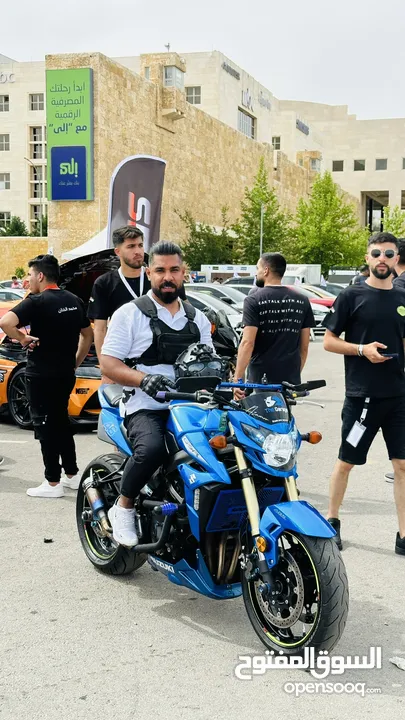 دراجة سوزوكي 750 gsr للبيع