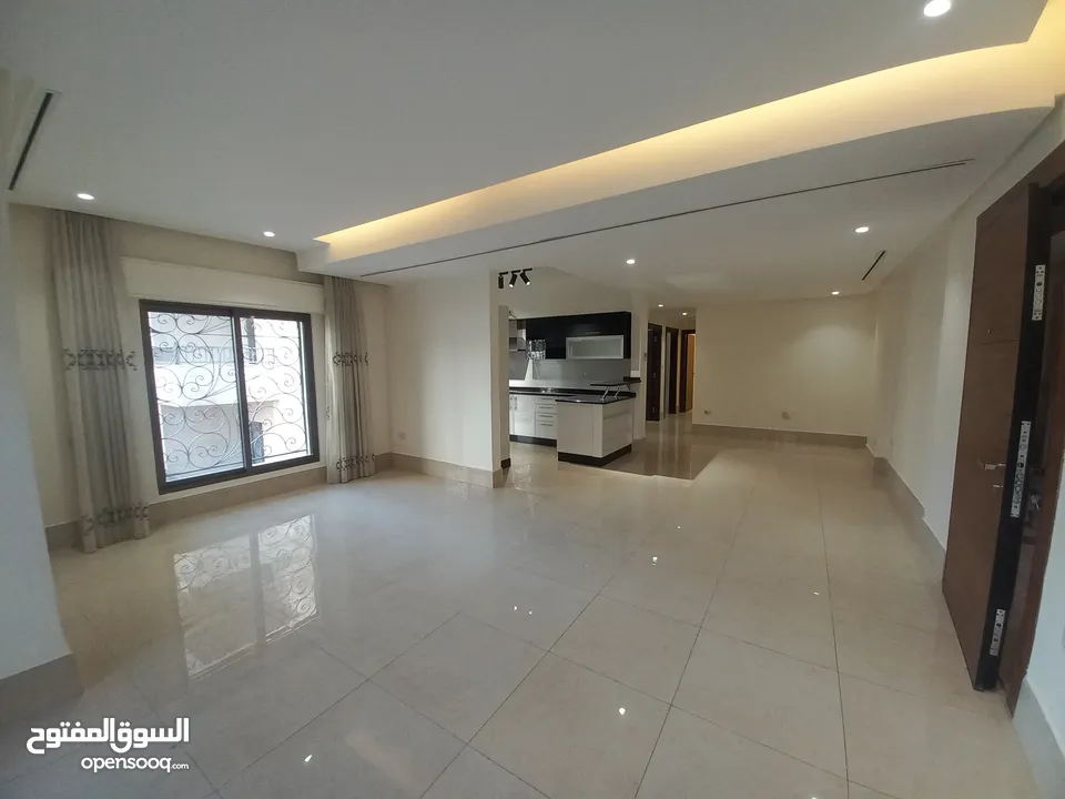 شقة للايجار في دير غبار
