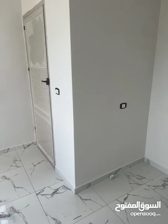 فني كهرباء منزلية  تحت إشراف هندسي