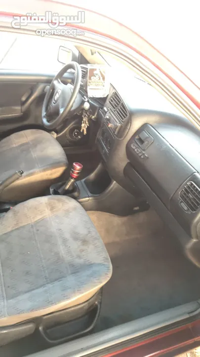 سيارة قولف mk3 للبيع أو البدل موديل 1992 موتور 1800سي سي فحص اثنين جيد خلفي بس أنا بياع خالي قص قلبا