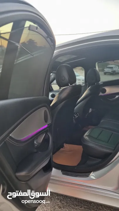 Mercedes Benz E200- 2017-  AMG Full Full ++ بحالة الوكالة من جميعة