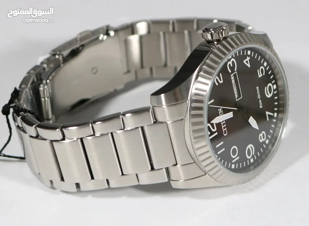 ساعة Citizen Eco Drive بالطاقة الضوئية
