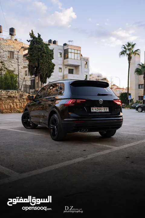 VW TIGUAN R_LINE  2000CC GASOLINE  4X4  امكانية البيع بدفعة اولى والباقي لغاية 4سنوات =48 شهر