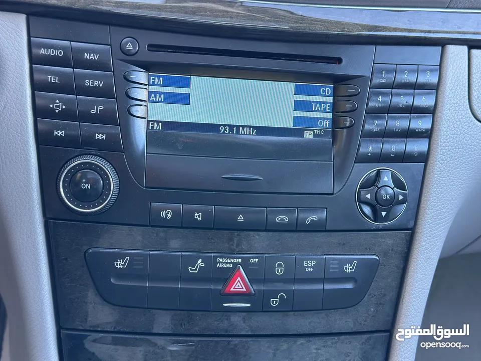 Mercedes E200 2004 ( Avantgarde ) Full option وارد الوكالة فحص كامل