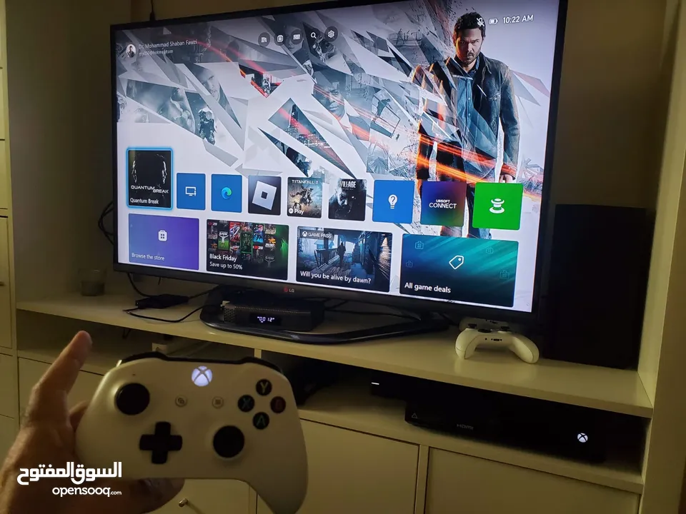 Perfect XBOX one 500GB with HDMI cable and original white controller