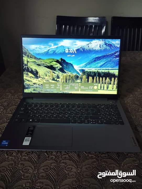 لابتوب Lenovo , RAM 8GB  تخزين 800GB , شاشة [14] بوصة  بحالة ممتازة