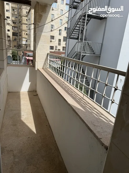 شقة مفروشة للإيجار