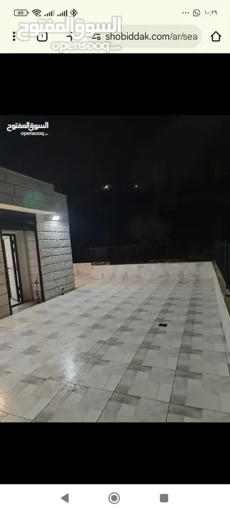 بيت جديد غير مسكون مكون من ثلاث طوابق في المزرعه الغربية بالقرب من شركة النزيه للبلاط منطقه هادئه