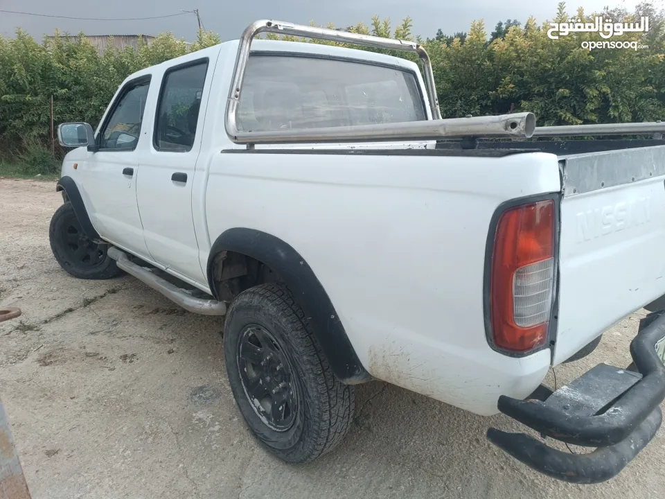 نيسان وينر 1999 نظيفة جدا