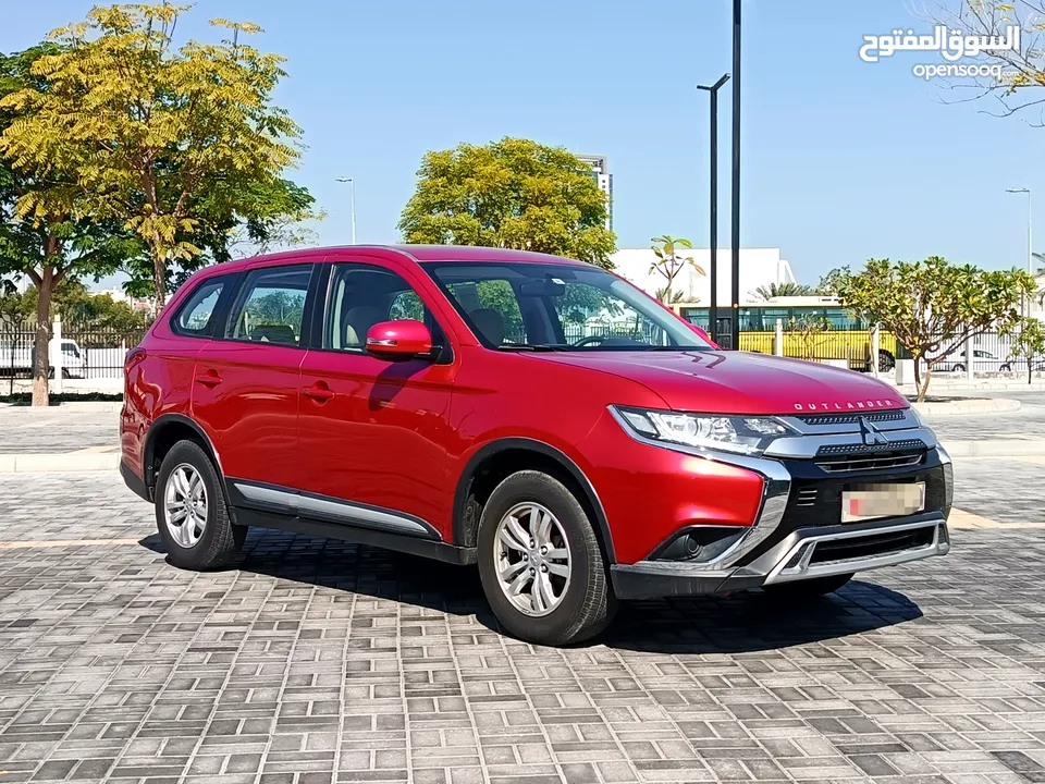 MITSUBISHI OUTLANDER 2019 4WD ZERO ACCIDENT SINGLE OWNED EXCELLENT CONDITION COMPACT SUV FOR SALE