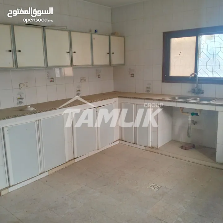 Standalone villa for Sale in Mawaleh south REF 22TB