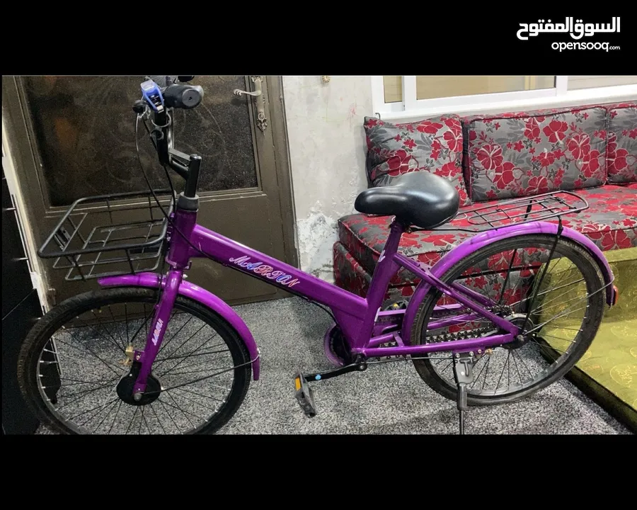 بسكليت جنط 24 امريكي اصلي مستعمل بحالة الجديد وكاله استعمال خفيف جدا جدا لون نهدي
