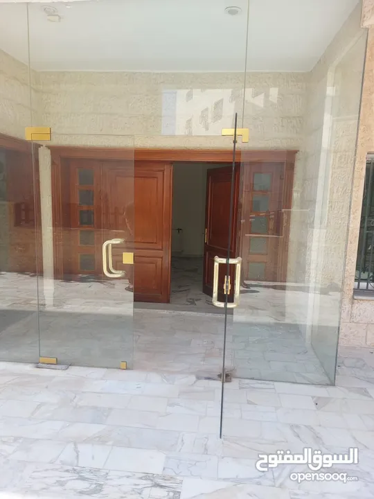 شقة ارضية في دير غبار للبيع - ref : 14405