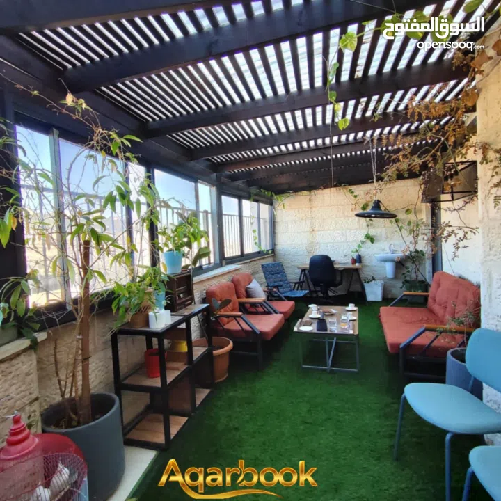 رووف مميز للايجار في سطح مرحبا