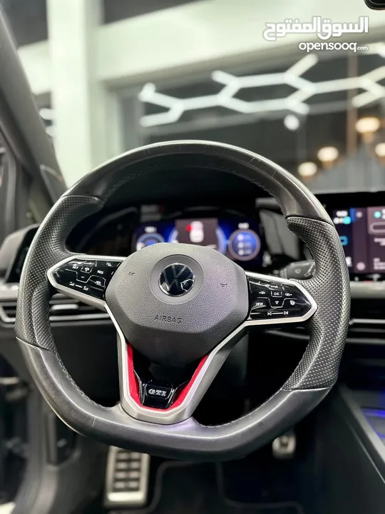 Gti mk8 - لون مميز - فل اضافات - عداد 30 الف - بحال الوكالة ولا غرام دهان