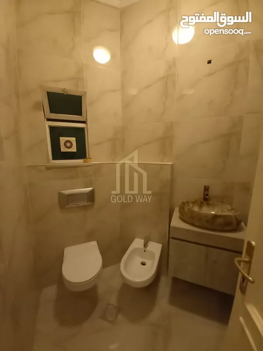 في أجمل مناطق دير غبار شقة 300م داخلي /350م خارجي بتشطيبات راقيه وسعر مميز / ref 9114