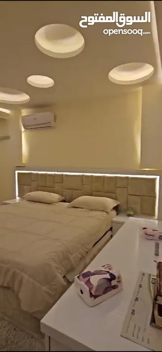 غرفة نوم جديده للبيع خزانة حائط