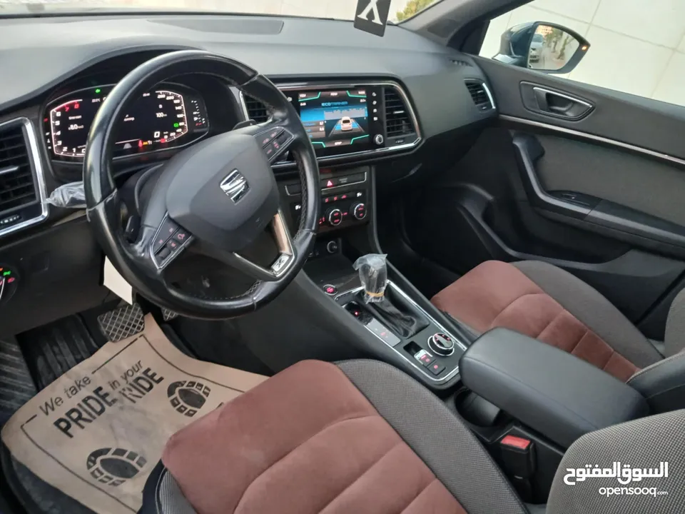 Seat 2021 لون مميز عفش جلد و قماش