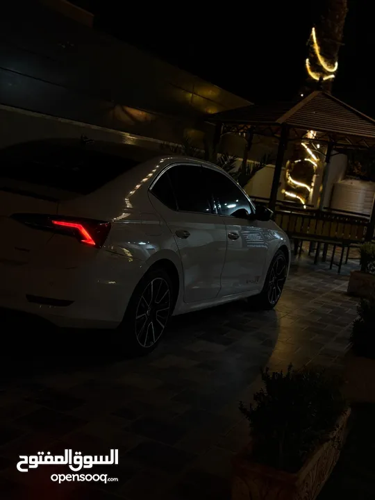 موديل 2021 ولا غرام بوية Skoda oktavia للبيع او بدل ع جي تي اي 7،5