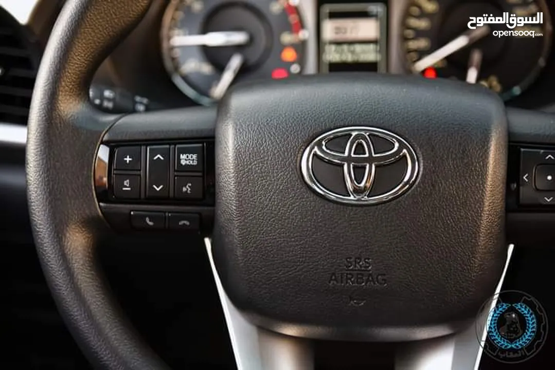 اتوماتيك بيك اب هيلوكس Toyota Hilux 2023